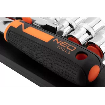 NEO Tools 10-030 219 dalių 1/4 colio, 3/8 colio, 1/2 colio pavaros lizdų ir veržliarakčių rinkinys su reketais, antgaliais ir priedais plastikiniame dėkle