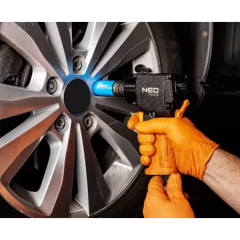 NEO TOOLS 14-004 3,6 V belaidis atsuktuvas su 6 antgaliais ir USB įkrovikliu