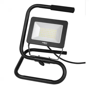 NEO TOOLS 99-063 20W COB LED įkraunamas prožektorius 1800lm IP65 su power bank