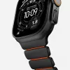 NOMAD Stratos Band - Titano apyrankė, skirta Apple Watch 49mm su FKM (Juodas titanas, Ultra oranžinis FKM)