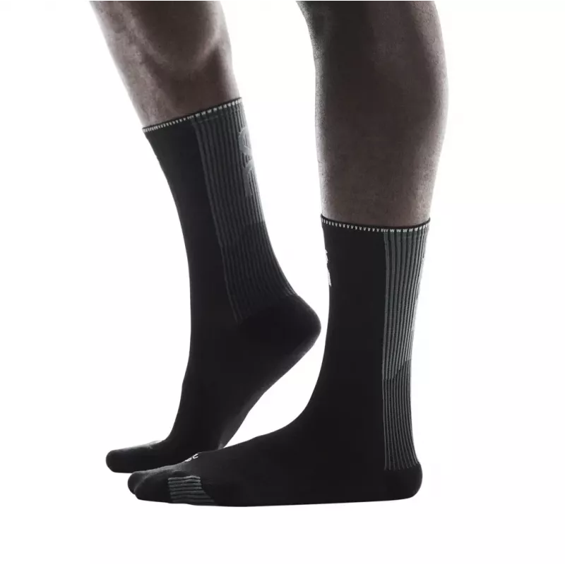 ON Performance Run Sock High Black/Eclipse