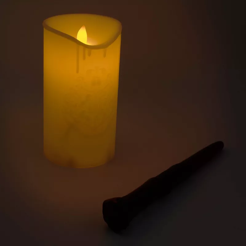 Paladone Harry Potter LED žvakių rinkinys su burtų lazdelės nuotolinio valdymo pultu V3 – 10 plūduriuojančių mirgančių žvakių