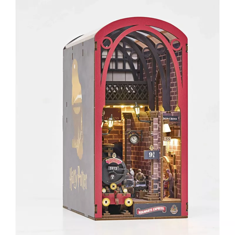 Revell Tiny Adventures - Harry Potter Hogwarts Express Snap-Fit Model Kit