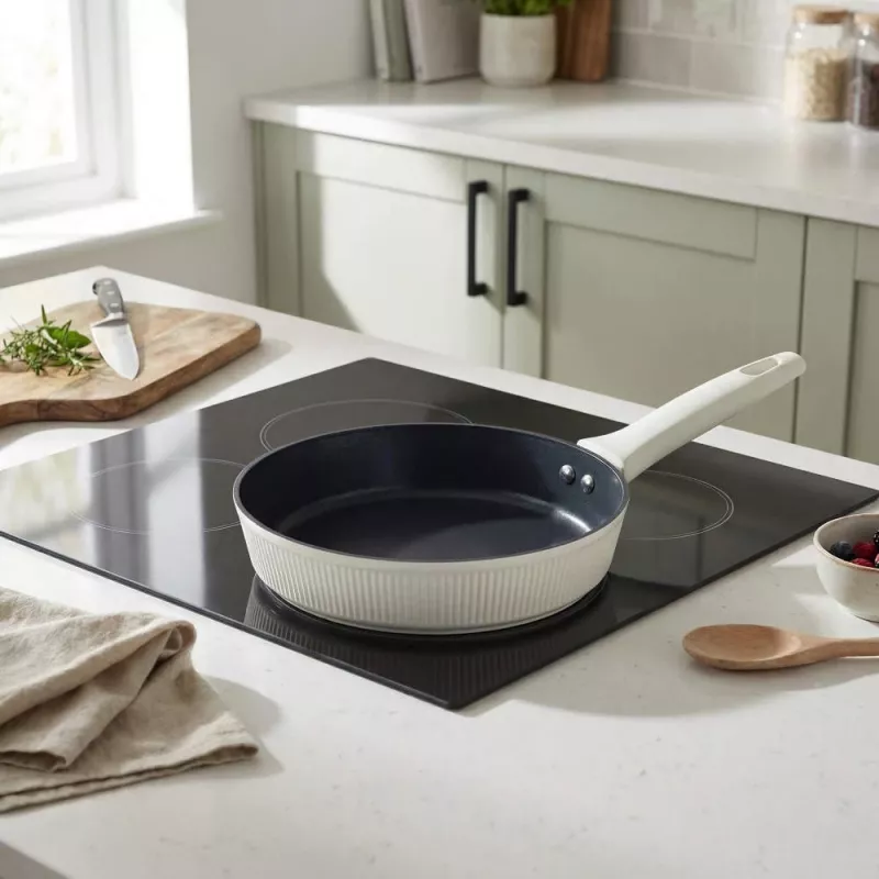 Russell Hobbs RH03862C Cote 28 cm keptuvė, kreminė
