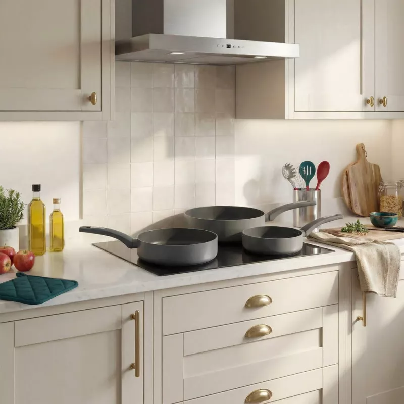 Salter BW14713 Alto 20cm keptuvė - kaltinis aliuminis, tinka indukcinėms kaitlentėms, juoda