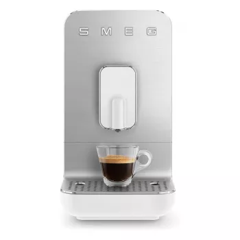 SMEG BCC11WHMEU visiškai automatinis kavos aparatas su garų lazdele, 19 barų, 1.4L, baltas