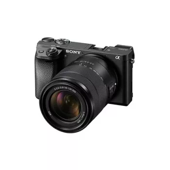 Sony E 18-135mm f/3.5-5.6 OSS objektyvas (SEL18135B.SYX)