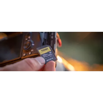 Sony SF-M256T TOUGH UHS-II SDXC atminties kortelė 256GB V60 U3 277MB/s skaitymas 150MB/s rašymas Atspari vandeniui, dulkėms ir smūgiams