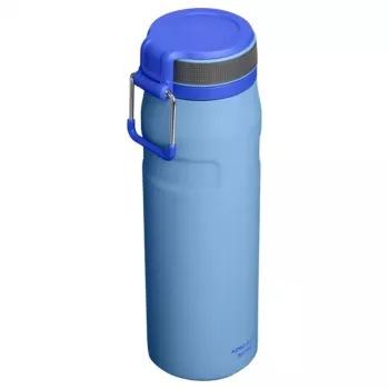STANLEY IceFlow Bottle Twist Flip 0,71 l šviesiai mėlyna vakuuminė izoliuota nerūdijančio plieno vandens gertuvė su šiaudeliu