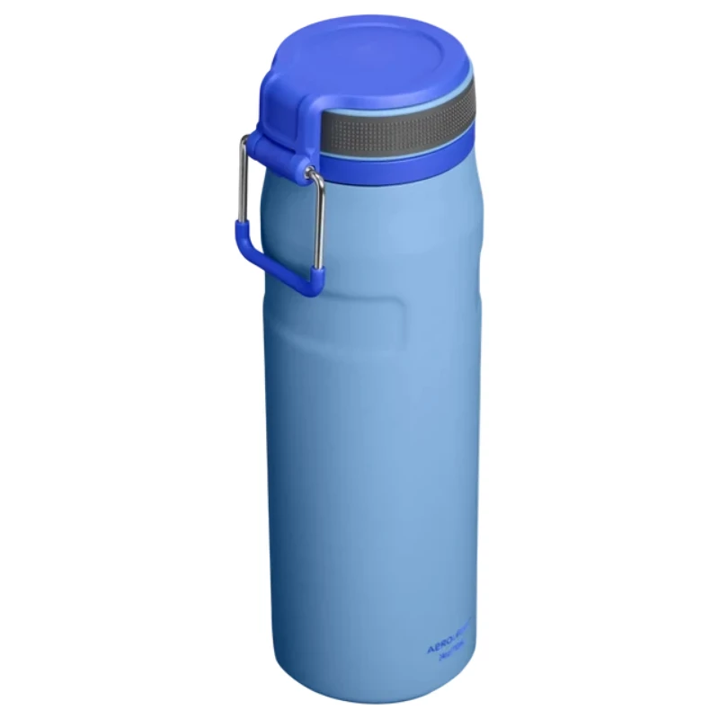 STANLEY IceFlow Bottle Twist Flip 0,71 l šviesiai mėlyna vakuuminė izoliuota nerūdijančio plieno vandens gertuvė su šiaudeliu