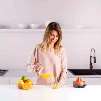 Taurus CITRUS COMPACT elektrinė citrusų sulčiaspaudė 30 W juoda, oranžinė, permatoma