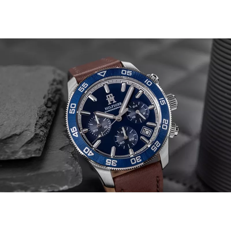 Tommy Hilfiger Vyriškas Damon Kvarcinis Laikrodis 1792163 41mm Nerūdijantis Plienas Mėlynas Ciferblatas
