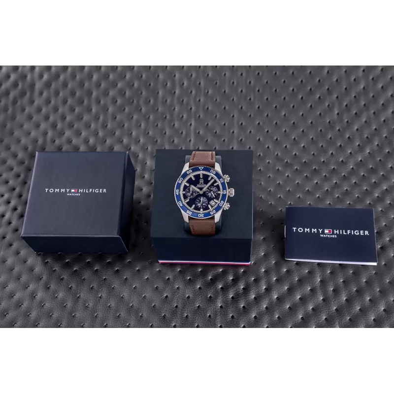 Tommy Hilfiger Vyriškas Damon Kvarcinis Laikrodis 1792163 41mm Nerūdijantis Plienas Mėlynas Ciferblatas