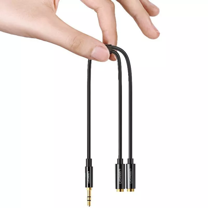 UGREEN AV134 3.5mm garso Y formos skirstytuvas 20cm baltas