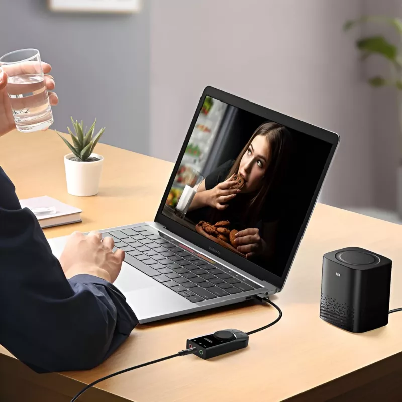 UGREEN CM129 USB-A į 3,5 mm išorinis stereo garso adapteris - juoda