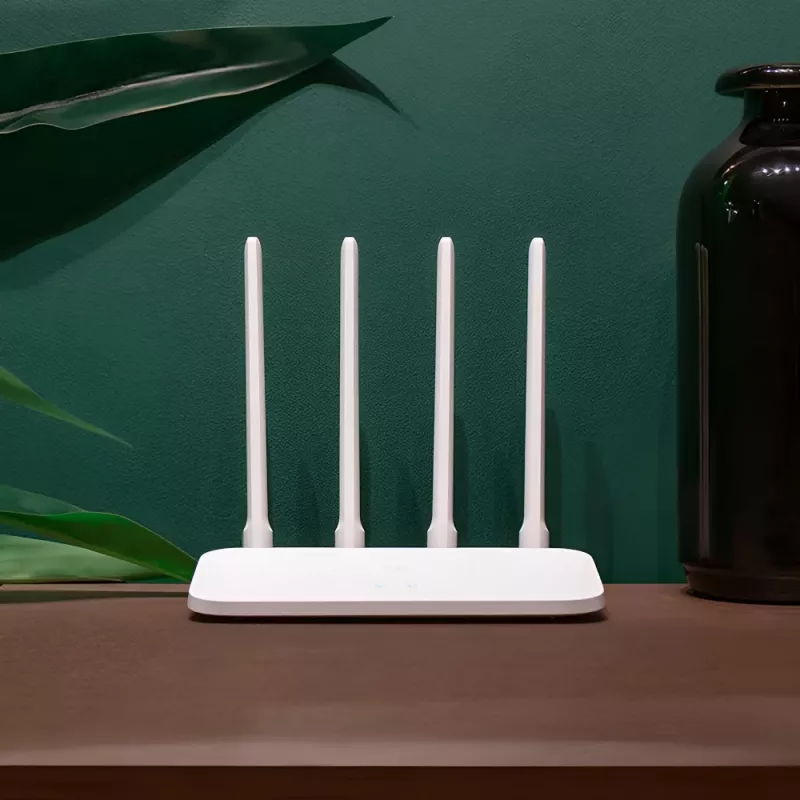 Xiaomi Mi Router 4C Wi-Fi 4 belaidis maršrutizatorius (2.4GHz, 300 Mbps, 4 antenos, 3x Fast Ethernet) baltas