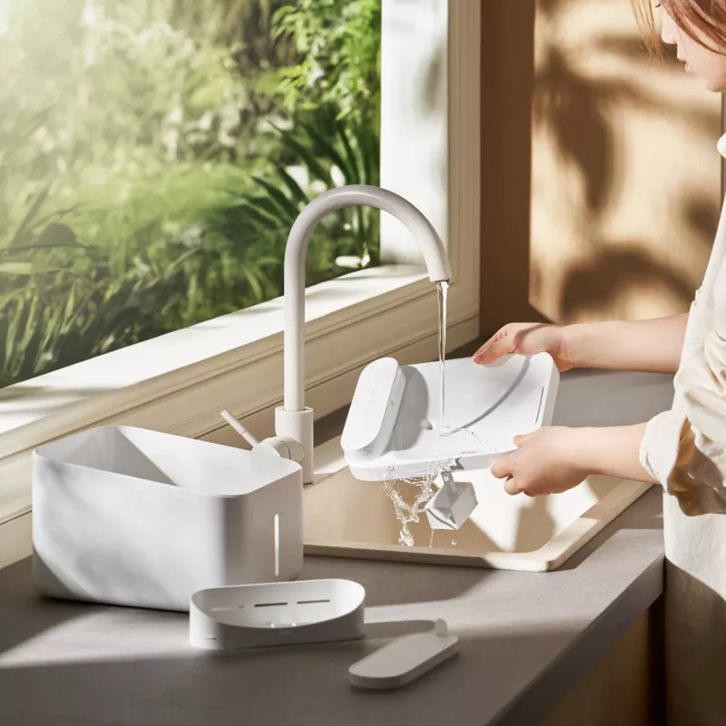 Xiaomi Smart Pet Fountain 2 - 2L automatinis vandens dozatorius katėms ir šunims su keturių pakopų filtravimu, programėlės valdymu, tyliu siurbliu, baltas